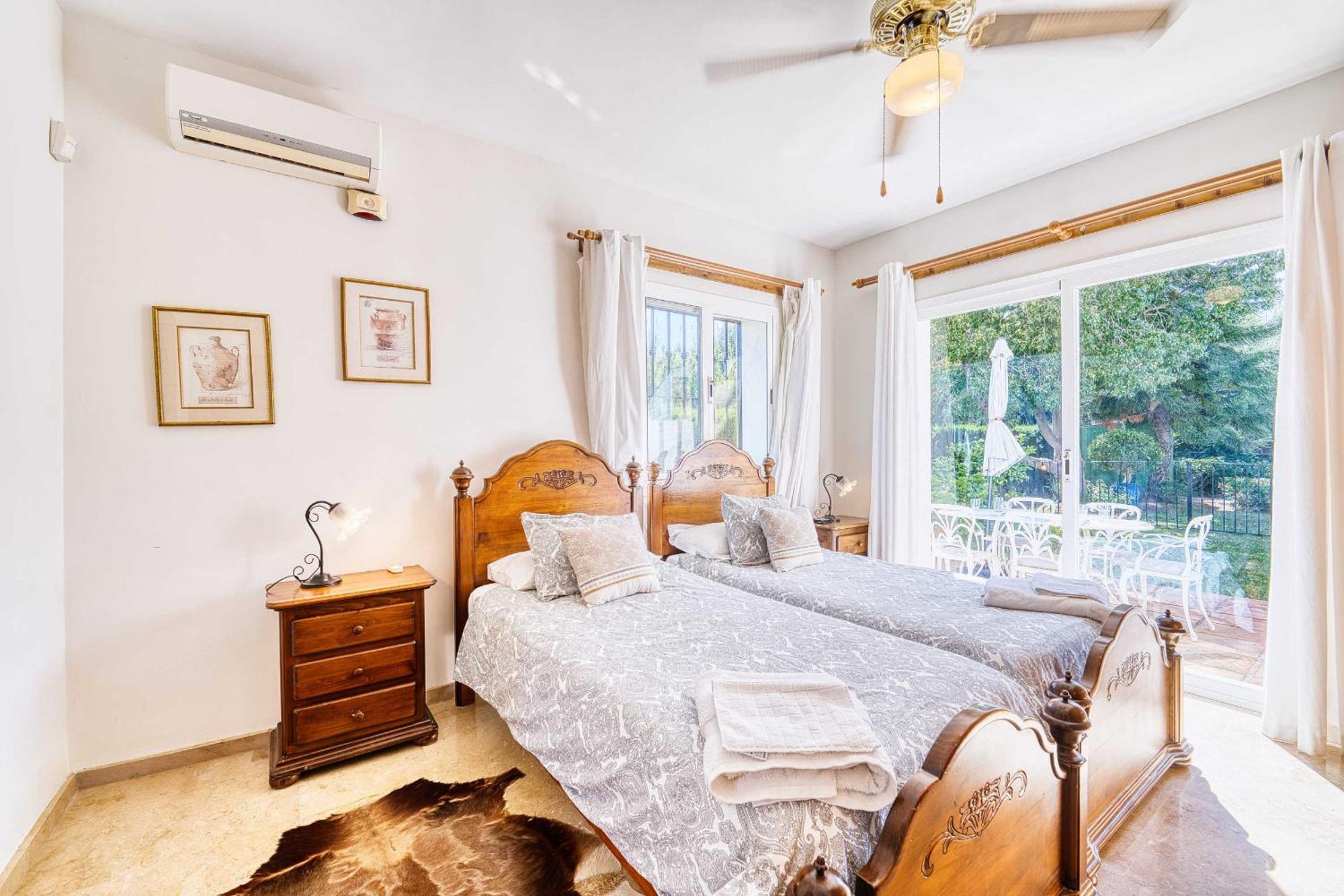 1106 Marbella Large Family Villa エステポナ エクステリア 写真